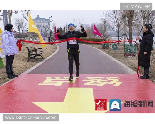 “东安湖赛场跑酷：惊险跃升，挑战极限障碍”